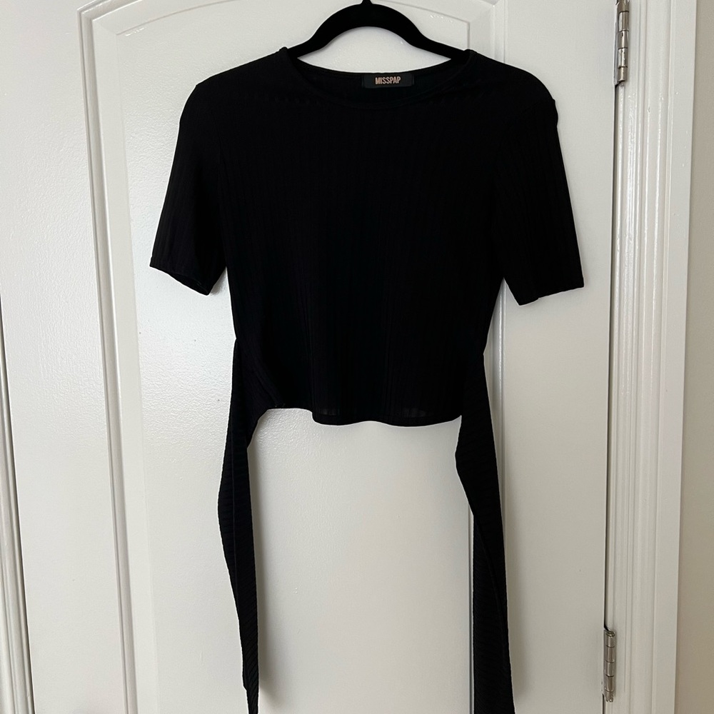 Black ribbed front tie crop top